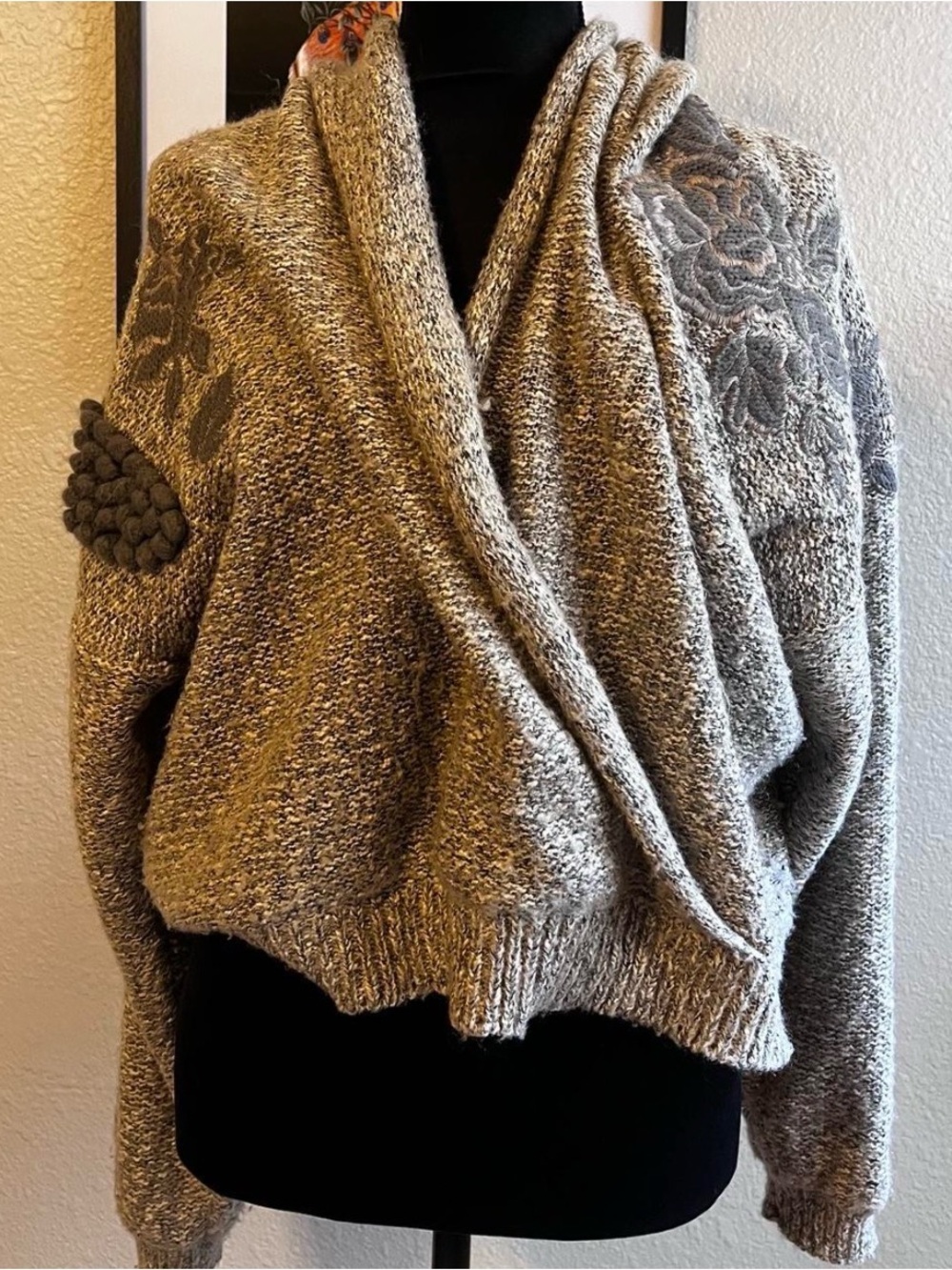 Vintage Grey Embroidered/Textured Cozy Draped Grey Knit Women's Sweater